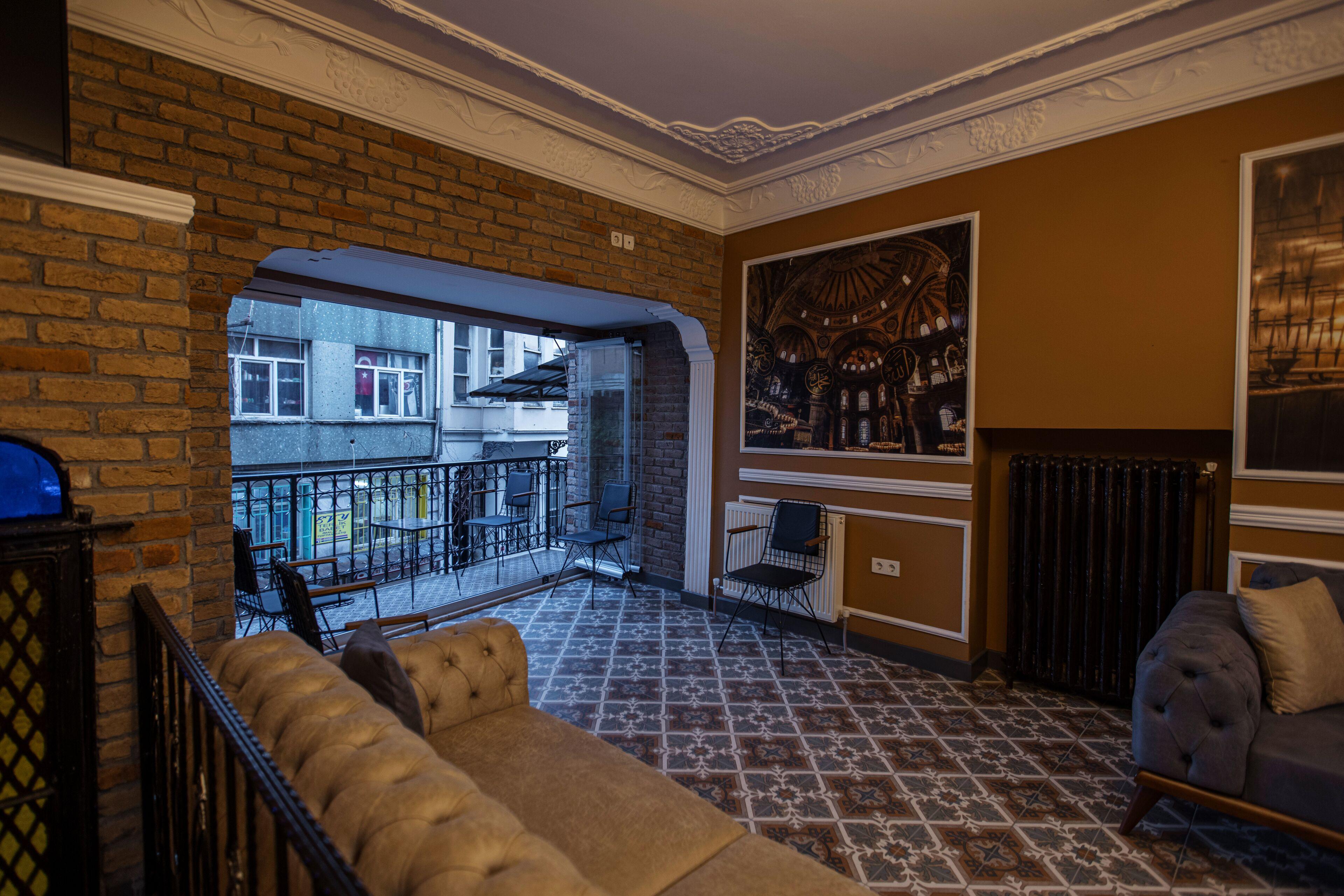 Grand Balyan Hotel & Restaurant, Istanbul